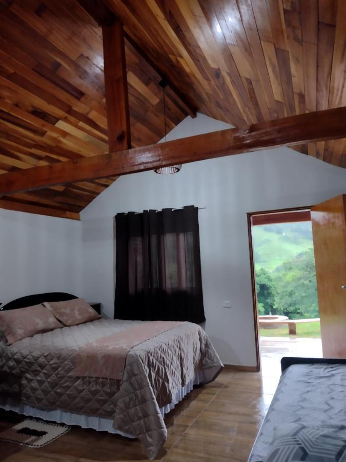 Chales Encantos De Minas Bueno Brandao Bagian luar foto